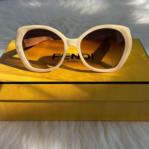 Fendi Lettering 57mm Gradient Butterfly Sunglasses - Picture 6 of 16